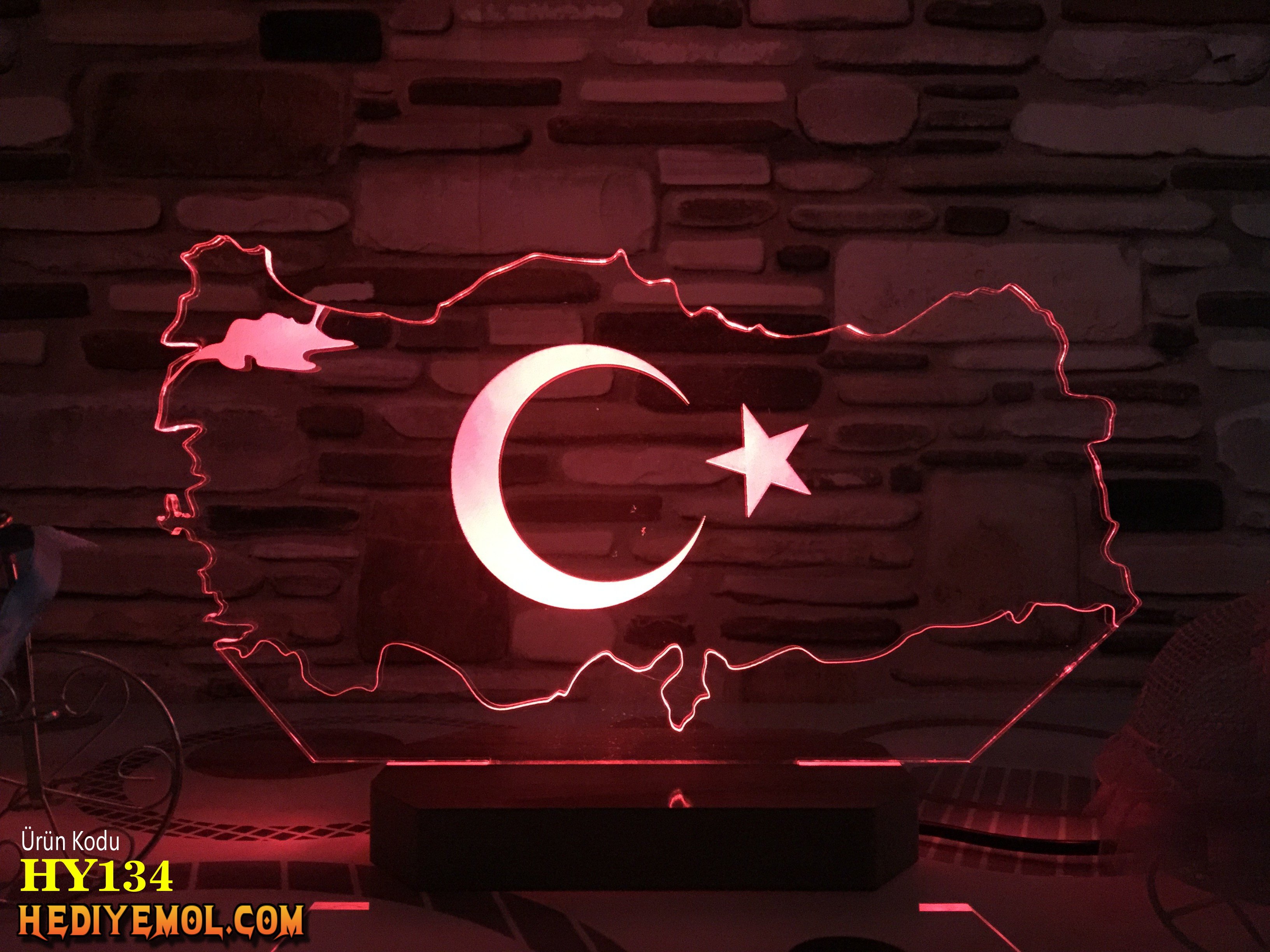 Kırmızı